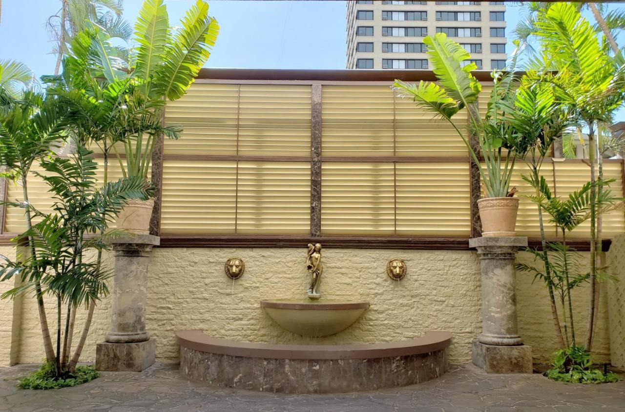 Apartment Vacation At Royal Garden Waikiki *